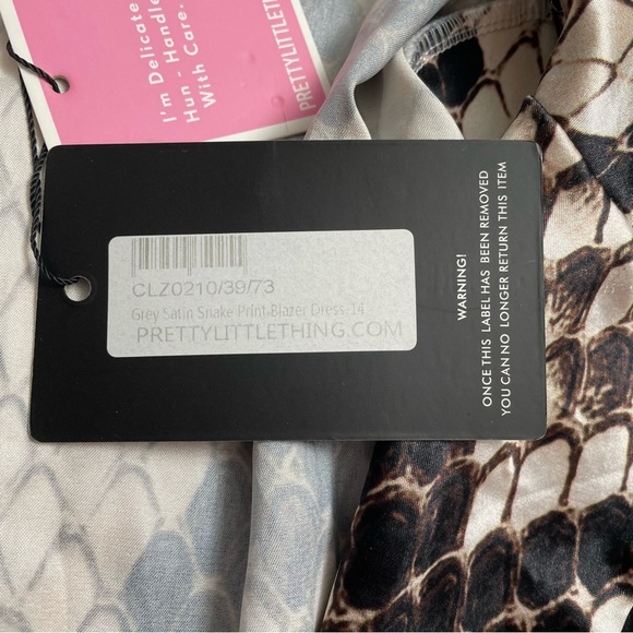 NWT PRETTY LITTLE THING “Grey Satin Snake Print Blazer Dress” - Picture 6 of 10